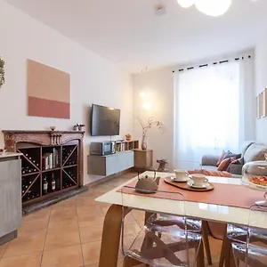  Apartment Casa Del Borgo 