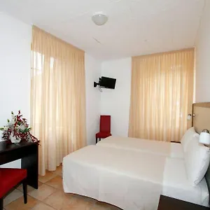  Couette-café Albergo Maccagno